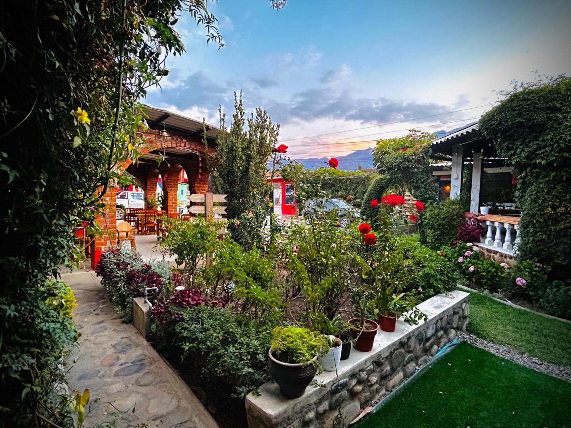 Alpamayo Casa Hotel - Restaurante Yungay Luaran gambar
